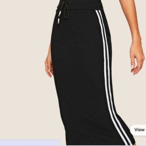 Womens side stripe rib knit skirt